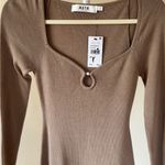 ASTR NWT  the Label Tan Long Sleeve Dress Pearl Keyhole - XS Photo 3