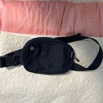 LULU LEMON Navy Belt Bag Photo 2