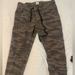 Zyia  Camo Joggers Photo 0
