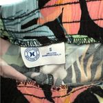 Hurley  women’s shorts with a Hawaiian hibiscus floral pattern size small Photo 2