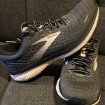 Brooks  Charcoal and pink Athletic Shoes Photo 6