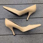Vince Camuto Marc Fisher Light Yellow Pumps | Marc Fisher Pointed Toe Heels Photo 6