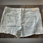 Universal Threads NEW Universal Thread Womens Light Blue High Rise Vintage Midi Jean Shorts 18 34 Photo 4