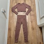 Seamless Ribbed Mauve Pink Long Sleeve Crop Top and Leggings Workout Set, Size S Brown Photo 1