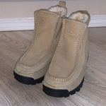 Kamik  Women’s 10 Winter Boots Light Beige Suede Fleece Lined Photo 0