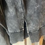 Le lis Lightning Bolt Acid Wash Sweatshirt Size Large Photo 3