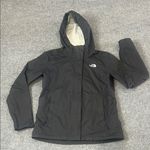 The North Face  Women’s Lightweight Waterproof Windbreaker Black Jacket (M) Photo 2