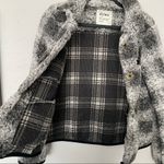 Dylan  Cozy Plaid Sherpa Button Up Jacket Black/White Sold on Evereve Size XS Photo 5