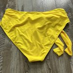 Bright high waisted bikini bottoms Size undefined Photo 3