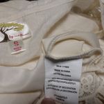 Fig & Flower Lace Cream Color Top White Photo 4