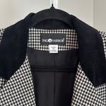Sag Harbor Vintage Black and White Houndstooth Blazer with Velvet Collar Sz 14 Photo 1