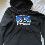 Patagonia Black Sweatshirt Photo 0