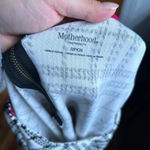Motherhood Maternity NWOT  HOUNDSTOOTH BLOUSE Photo 3