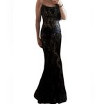 Absolutely Stunning Black Lace Boned Bustier Mermaid Evening Gown – Size 6 Photo 1