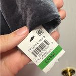 Material Girl NWT  Cold Shoulder Velour Top Size Large Photo 3