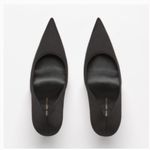 Good American  Closed Toe Satin High Heel Pump Classic Office Party NEW 5.5 Photo 3