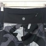 Athleta  XS‎ Camo Print High Rise Chaturanga Capri Leggings Side Pockets Photo 6