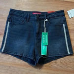 Guess NWT  Shorts Photo 0