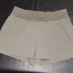 Athleta  Womens Olive‎ Green Trekkie North Shorts 12 Photo 0