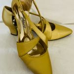 Easy Street  Gold Satin Pumps 10 Photo 3