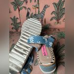 Betsey Johnson Betsy Johnson Faegan Denim PVC Floral Platform Chunky Daisy Wedge Sandals 8M Photo 7