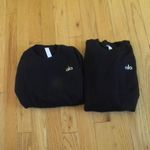 Alo Yoga Accolade Crew Neck Pullover Photo 4