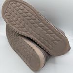 Koolaburra by Ugg Koola Short Grey Shearling Boots, size 8 W Photo 7