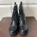 Azalea Wang Surreal Croc Photo 3