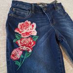 Kut From The Kloth NWT KUT from‎ the Kloth Katy Boyfriend Petite Embroidered Rose Jeans Crop Size 0 Photo 2