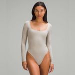 Lululemon Wundermost Ultra-Soft Nulu Square-Neck Long-Sleeve Bodysuit Size M Photo 3