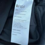 FIGS NWT  Cornelia FORMx Crewneck scrub Top black sz S Photo 4