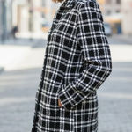 Amanda Smith  Plaid Black White Long Coat Womens 6 Classic 96% Wool Pockets Cozy Photo 0