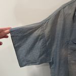 Sundry  Casual Button Down Shirt Short Sleeve Size 2 (Medium) EUC Photo 4