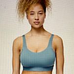 Lululemon Fine Form Bra Photo 0