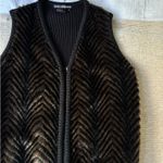 Nina Leonard  fur vest Photo 0