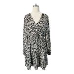 Steve Madden Black White Floral Rami Long Sleeve Mini Dress Size Medium NWT Photo 2