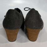 Dr. Scholl’s credit charcoal gray perforated suede heels 8.5 lace up oxford heel Photo 4