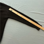 Wilfred Aritzia  Roger Brown Oversized V-Neck Sweater Small Photo 4