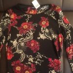 Wet Seal Ladies Floral Pattern Shirt Top  sz Med- Juniors Photo 0