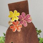 Gold 3 Crystal Flower Hinge /Clamper Bracelet Photo 2