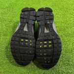 Nike  Reax Run 7 Men's 7 US Gray Neon Green Running Shoes  EUC Womens 8.5 Photo 7