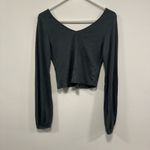 Lulus Lulu’s Green crop top! Hunter green button up bell sleeves women’s size medium! Photo 3