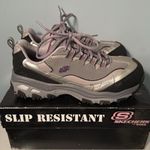 Skechers D’LITE SLIP RESISTANT COMPOSITE FOR WORK SHOES SIZE 7 Photo 5