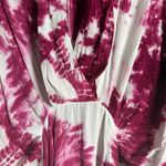 S/W/F Magenta Tie Dye Print Plunge V Photo 13