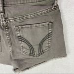 Hollister  Womens Shorts Size 26 Gray Denim Stretch Mid‎ Rise Cutoff Distressed Photo 5