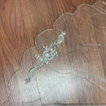 David's Bridal David’s Bridal Ivory Scalloped Edge Veil Photo 4