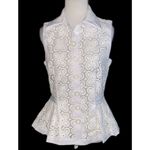 White Large Floral Lace Sleeveless Collared Button Down Front Peplum Top S Photo 1