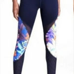 Athleta  Tropical Precision 7/8 High Rise Leggings Athleisure Athletic Photo 0