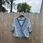 Blue & white floral overlap top by blue b collection size small‎ Photo 1