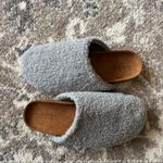 Nicole Miller  Womens Faux Fur Slide On Bondy Clogs Natural Gray Size 9 Photo 8